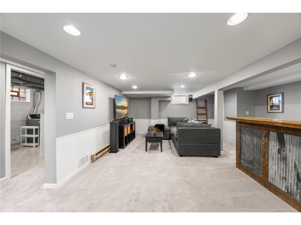 6124 Thomas Avenue S Minneapolis MN 55410 7039116 image41