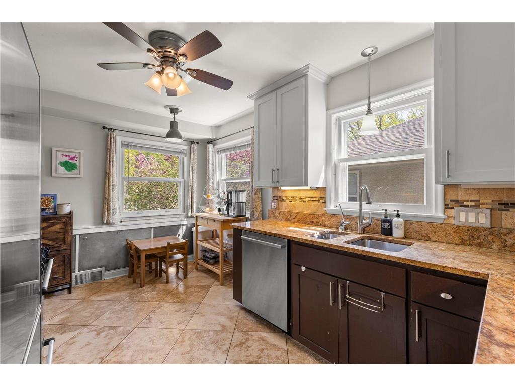 6125 10th Avenue S Minneapolis MN 55417 7069675 image18