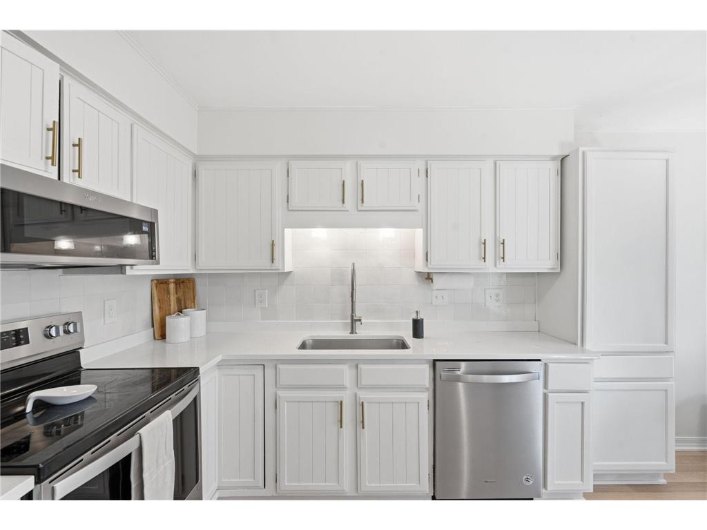 6125 Creek View Trail Minnetonka MN 55345 7060480 image15
