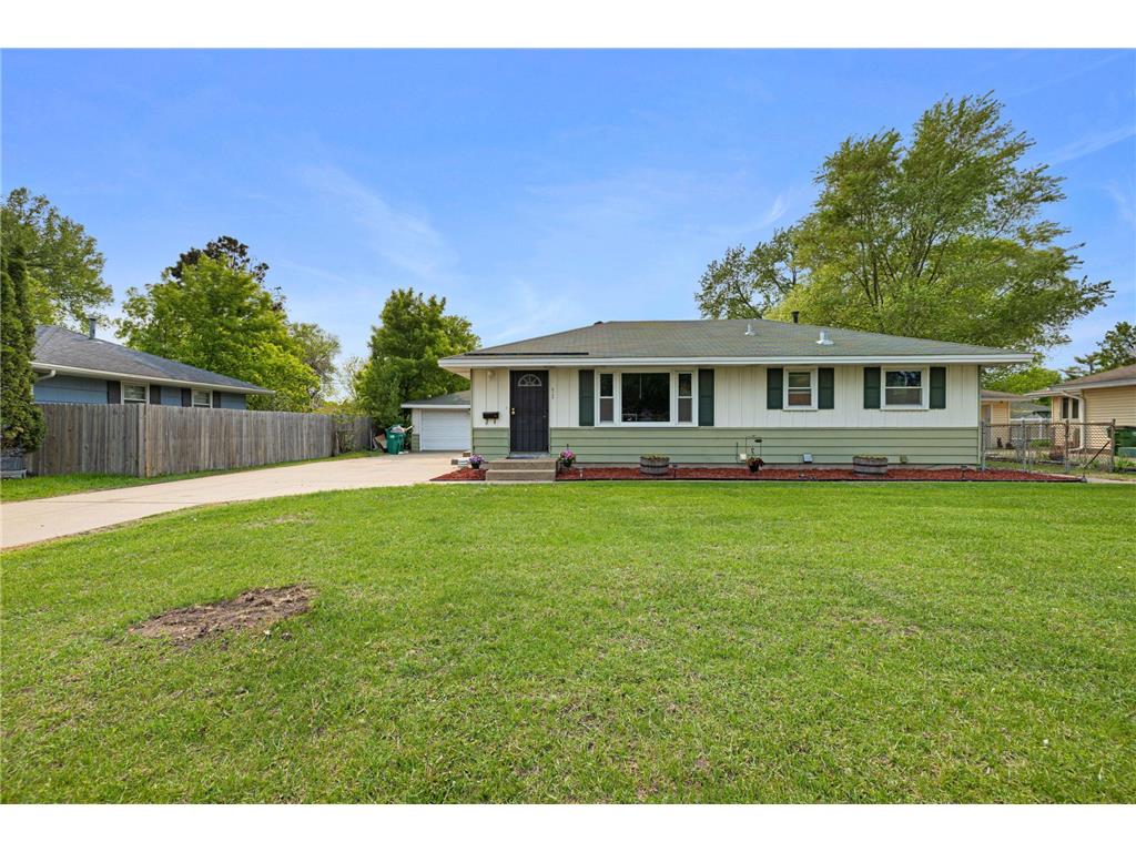 6125 Perry Avenue N Brooklyn Center MN 55429 6369692 image1