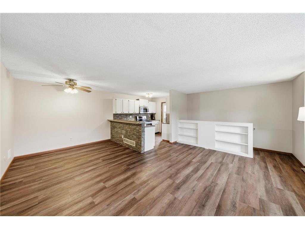 6129 78th Avenue N Brooklyn Park MN 55443 7020269 image3