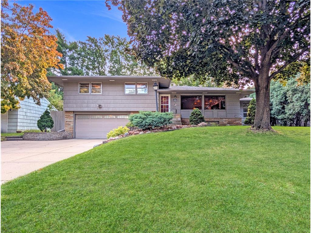 6129 Ryan Avenue Edina MN 55424 6788594 image1