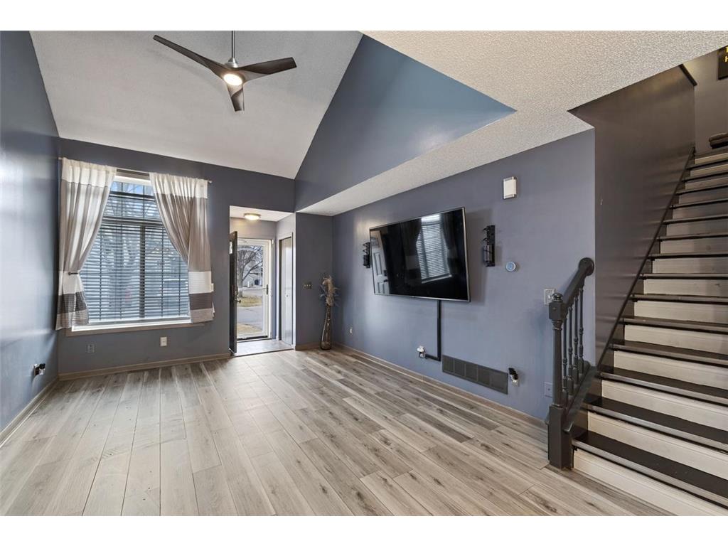 6129 Tahoe Circle #B Woodbury MN 55125 7027460 image4