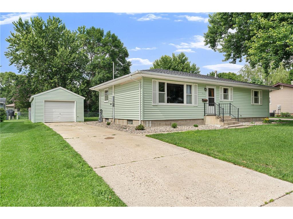 613 12th Avenue SE Waseca MN 56093 6737774 image1