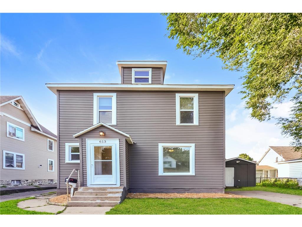 613 17th Avenue NE Minneapolis MN 55413 7078572 image1