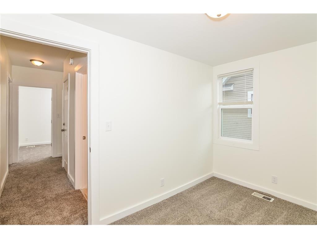 613 17th Avenue NE Minneapolis MN 55413 7078572 image14