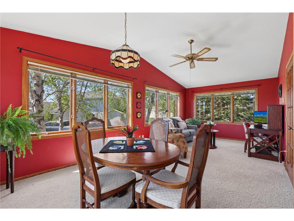 613 24th Street SE Willmar MN 56201 7045683 image12