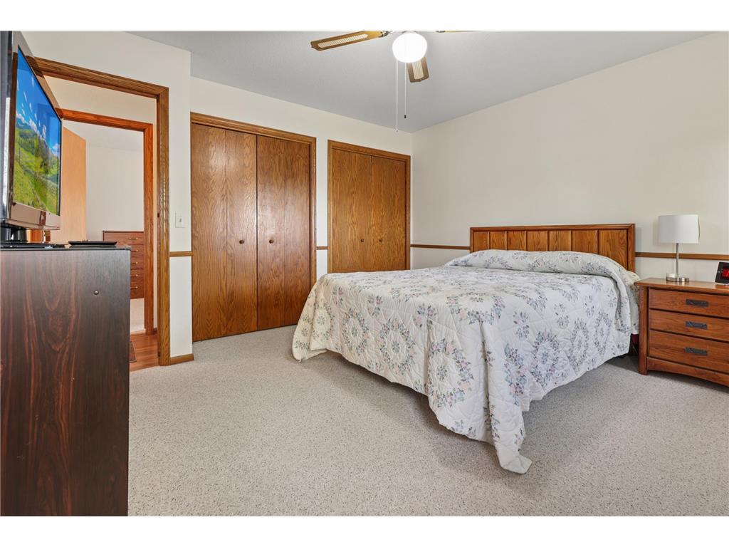 613 24th Street SE Willmar MN 56201 7045683 image14