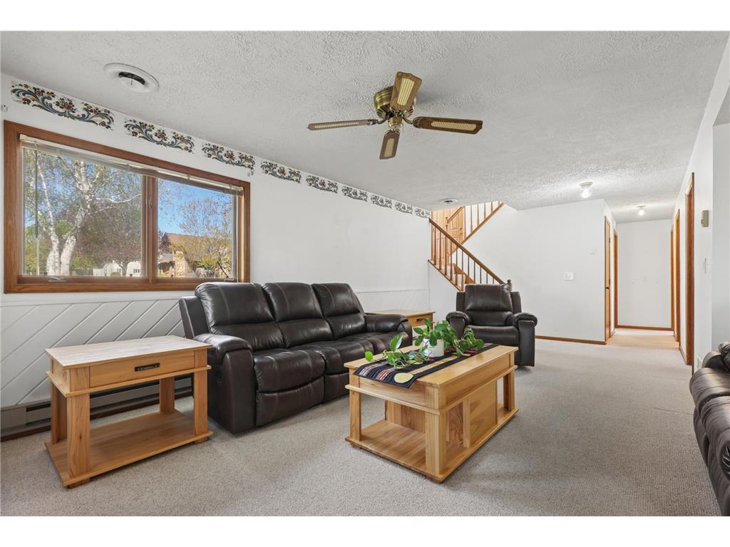 613 24th Street SE Willmar MN 56201 7045683 image16