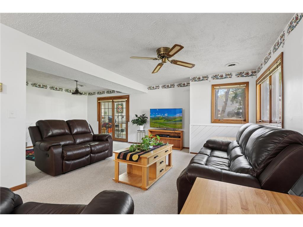 613 24th Street SE Willmar MN 56201 7045683 image17