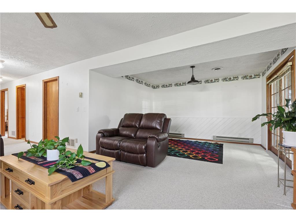 613 24th Street SE Willmar MN 56201 7045683 image18