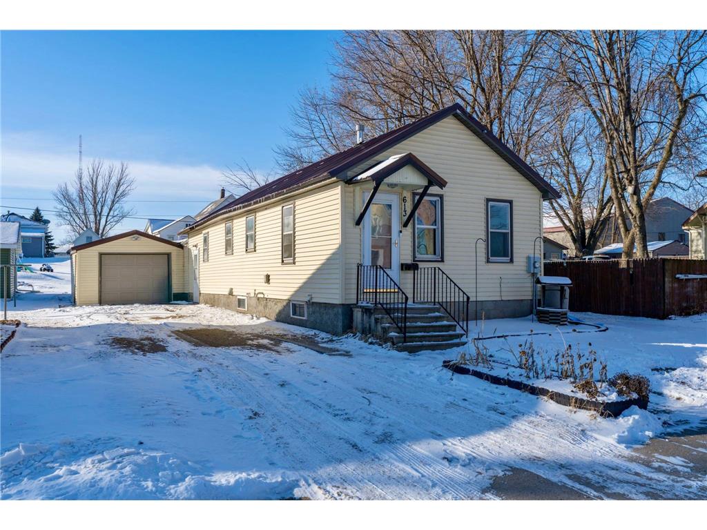 613 2nd Avenue NW Waseca MN 56093 6648806 image1