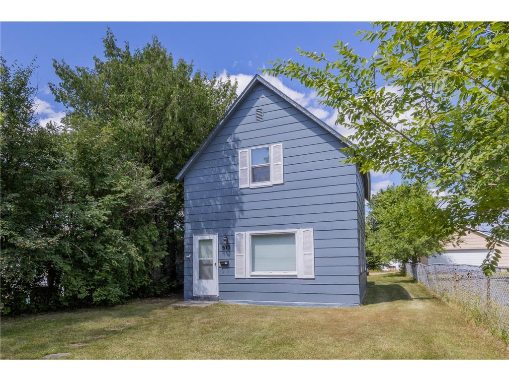 613 3rd Street SE Bemidji MN 56601 6572475 image1