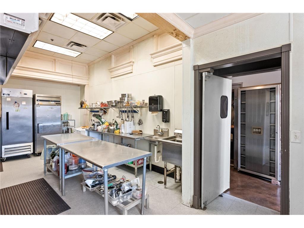 613 Broadway Street Alexandria MN 56308 6751276 image36