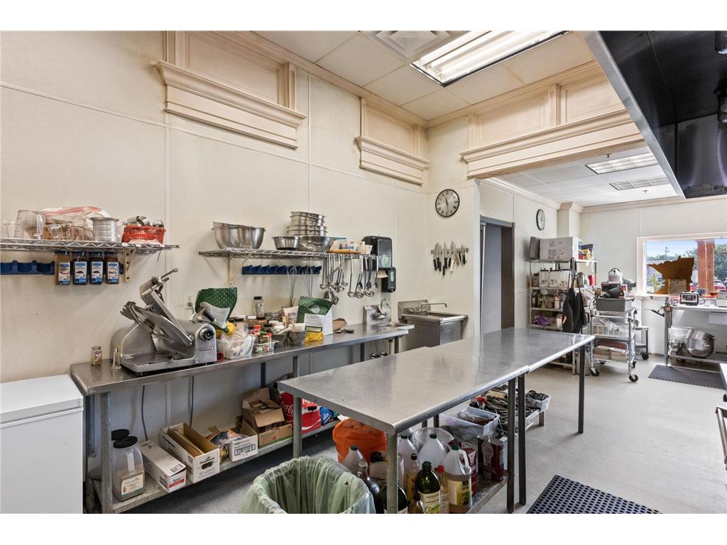 613 Broadway Street Alexandria MN 56308 6751276 image40