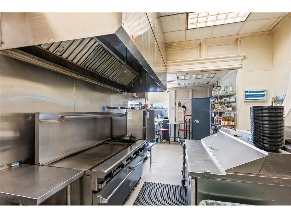 613 Broadway Street Alexandria MN 56308 6751276 image44