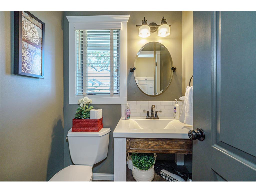 613 Chicago Drive Burnsville MN 55306 7064189 image10
