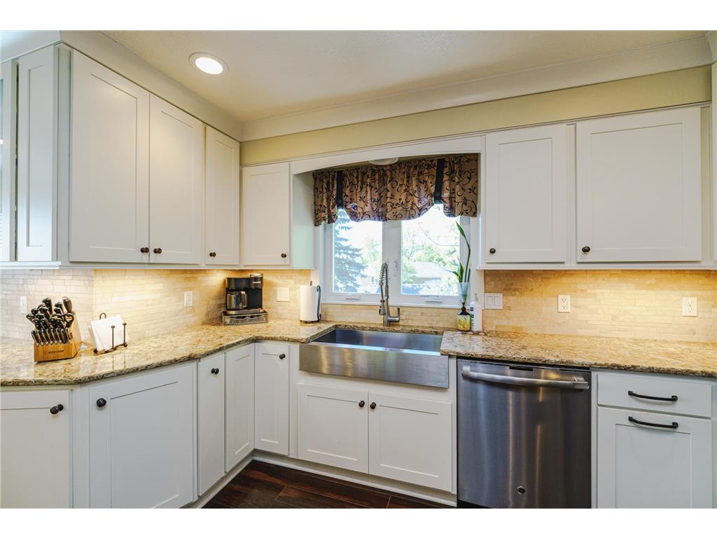 613 Chicago Drive Burnsville MN 55306 7064189 image19