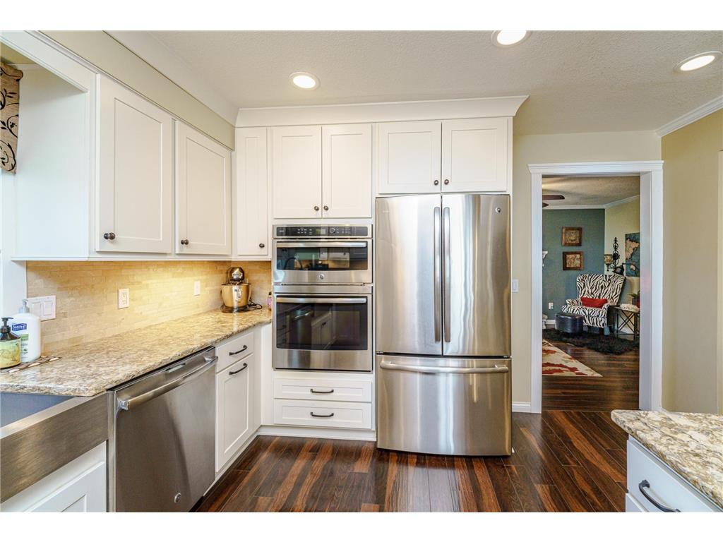 613 Chicago Drive Burnsville MN 55306 7064189 image20