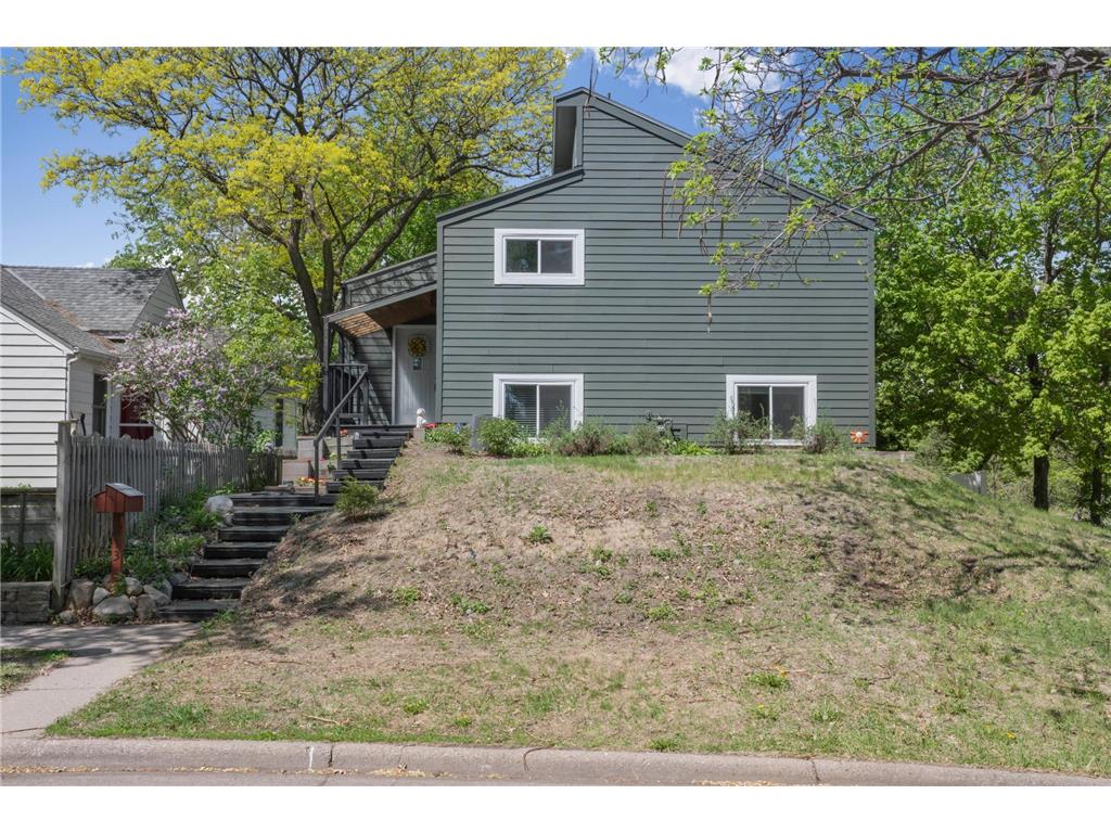 613 Cromwell Avenue Saint Paul MN 55104 6707022 image1