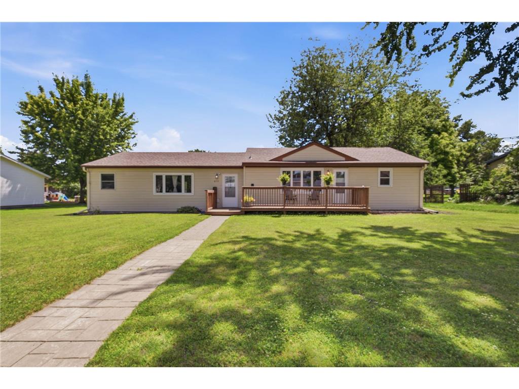 613 E Elm Avenue Olivia MN 56277 7104721 image1