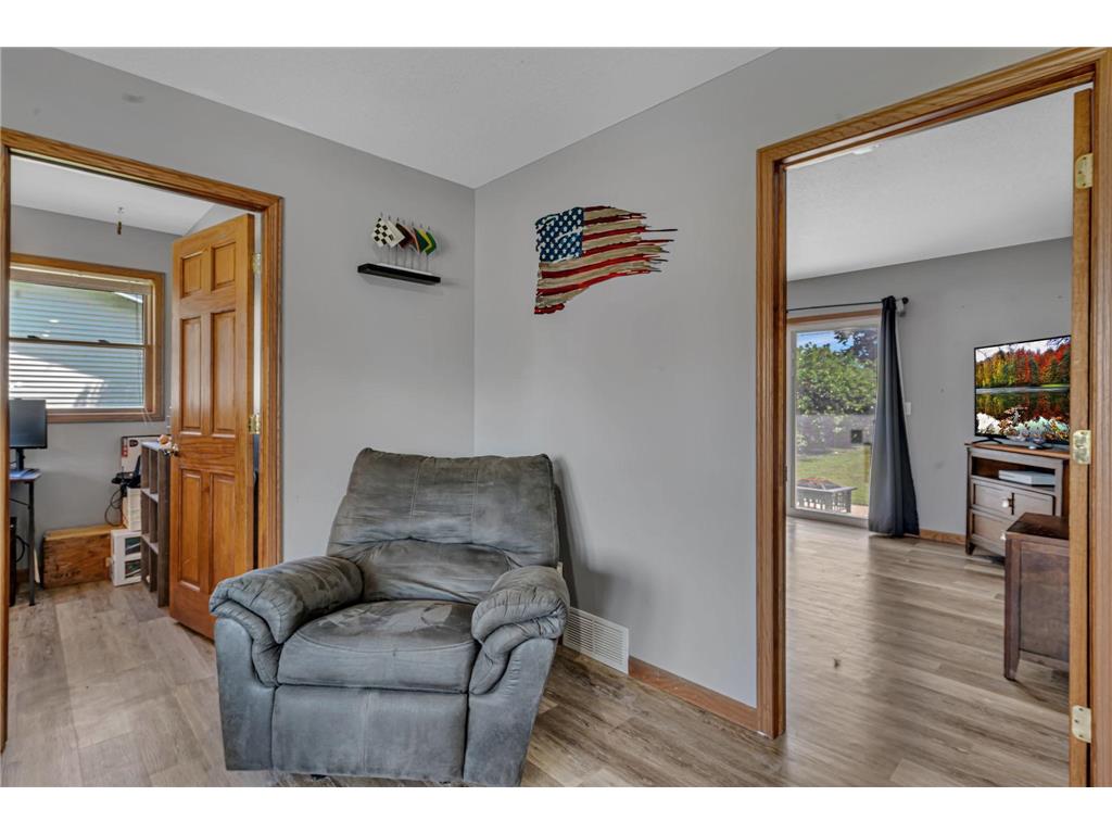 613 E Elm Avenue Olivia MN 56277 7104721 image13