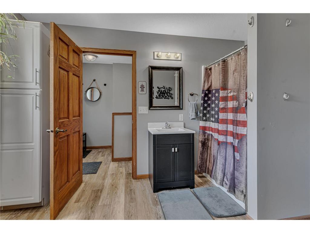 613 E Elm Avenue Olivia MN 56277 7104721 image18