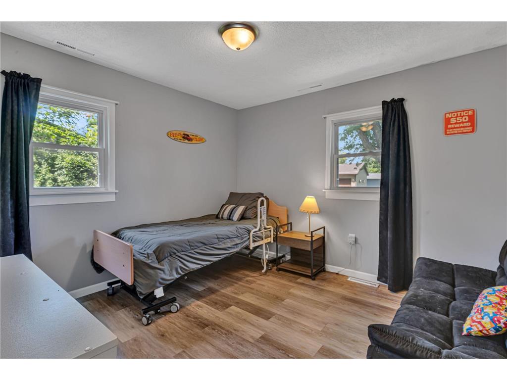 613 E Elm Avenue Olivia MN 56277 7104721 image23