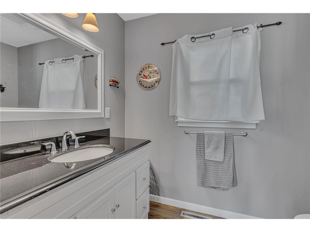 613 E Elm Avenue Olivia MN 56277 7104721 image24