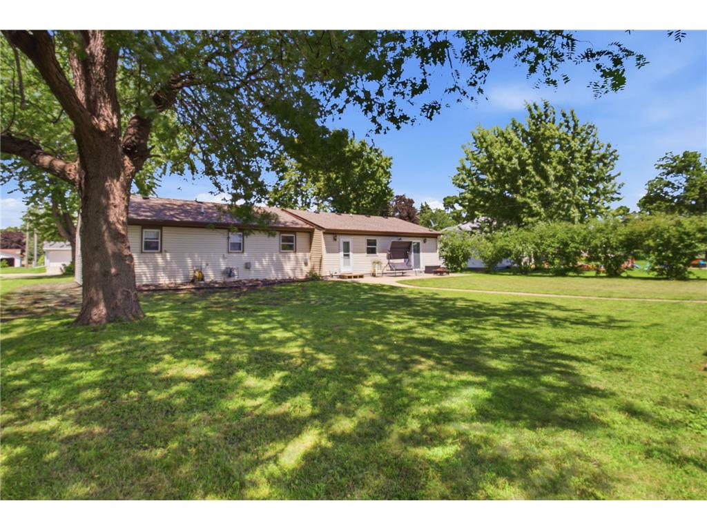 613 E Elm Avenue Olivia MN 56277 7104721 image37