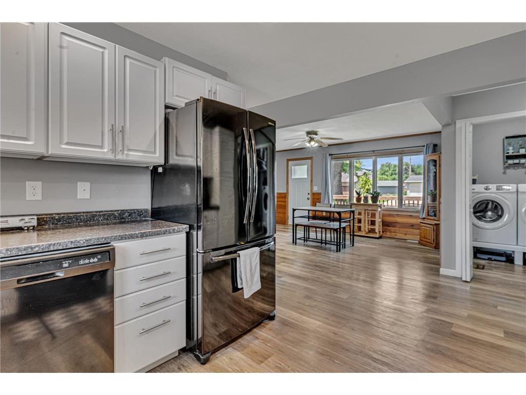 613 E Elm Avenue Olivia MN 56277 7104721 image9