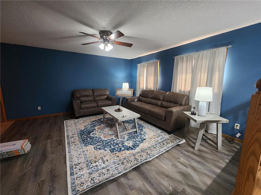 613 E Walnut Avenue Olivia MN 56277 7074915 image9