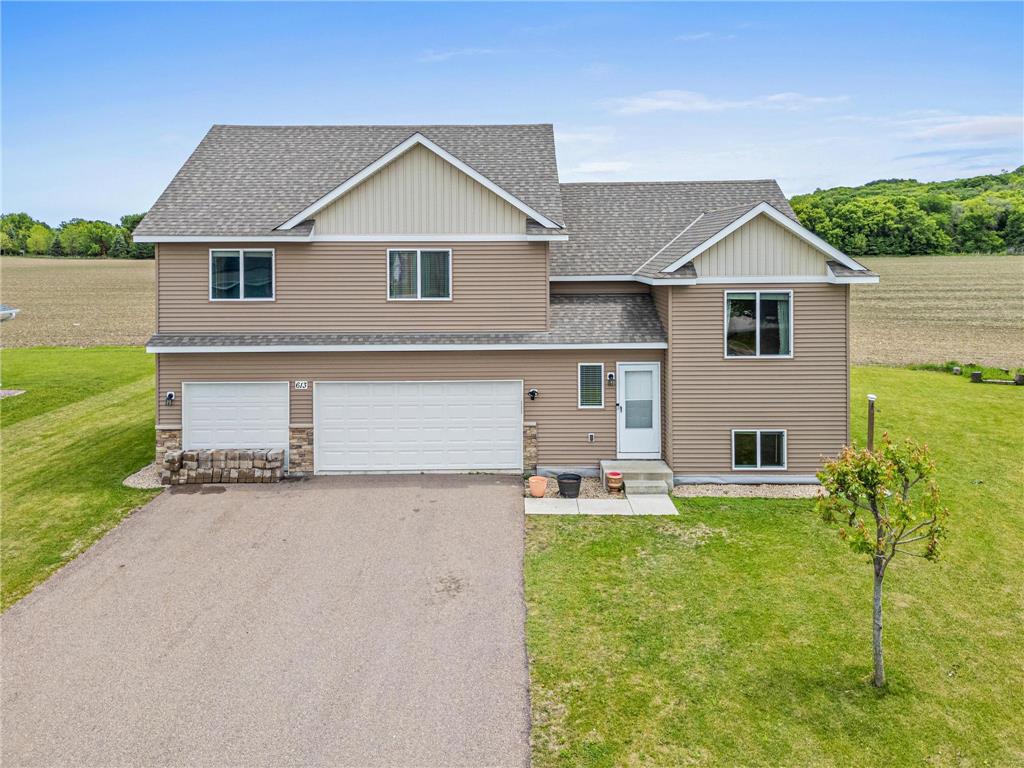 613 Farmers Place Belle Plaine MN 56011 6725044 image1