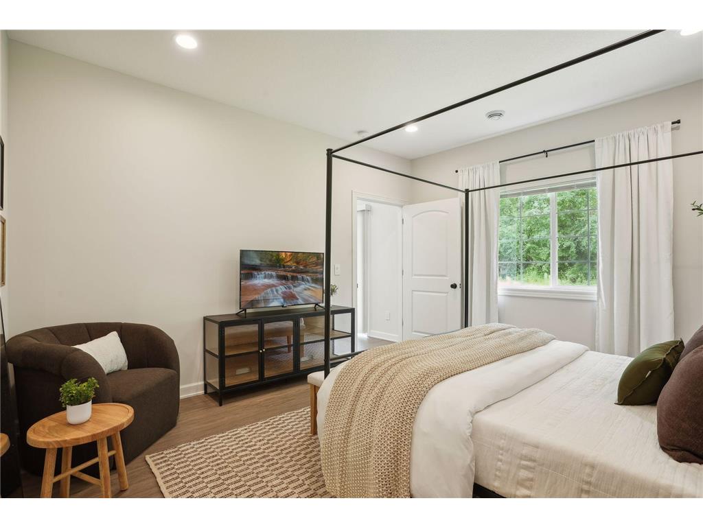 613 Field Point Street Roberts WI 54023 6816136 image24