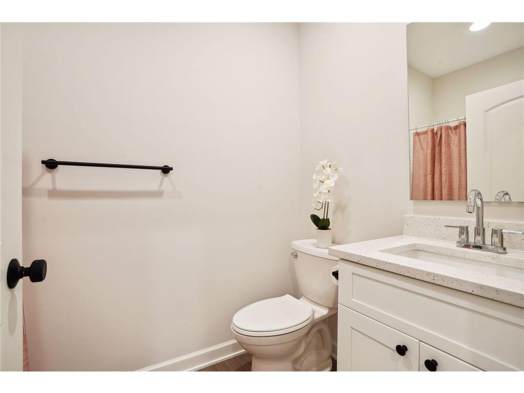 613 Field Point Street Roberts WI 54023 6816136 image32