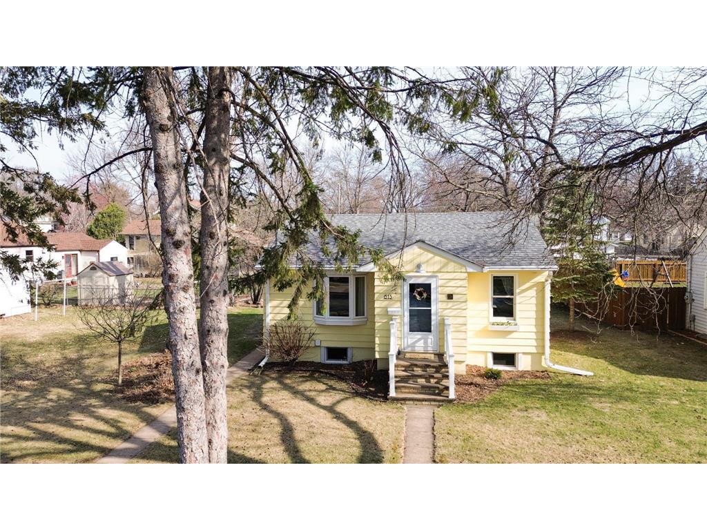 613 Lake Street River Falls WI 54022 6706856 image1