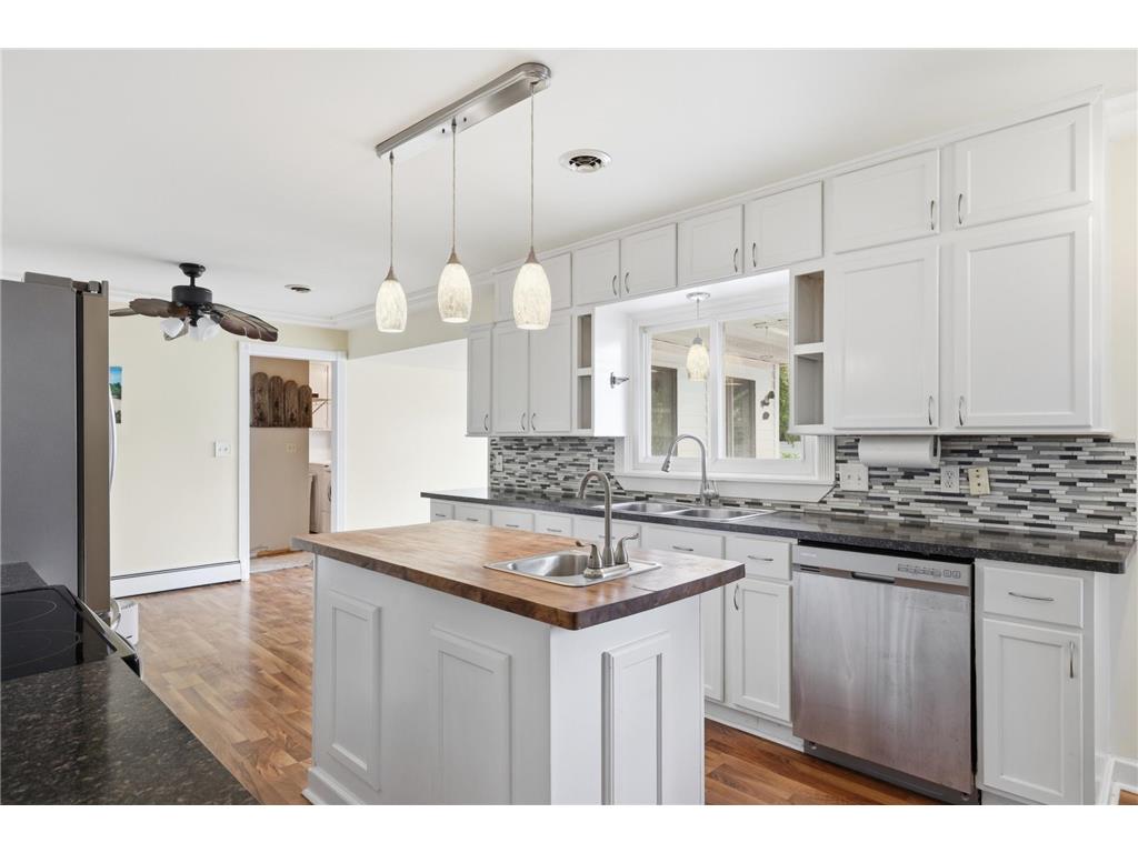 613 Monroe Street S Shakopee MN 55379 7056920 image10
