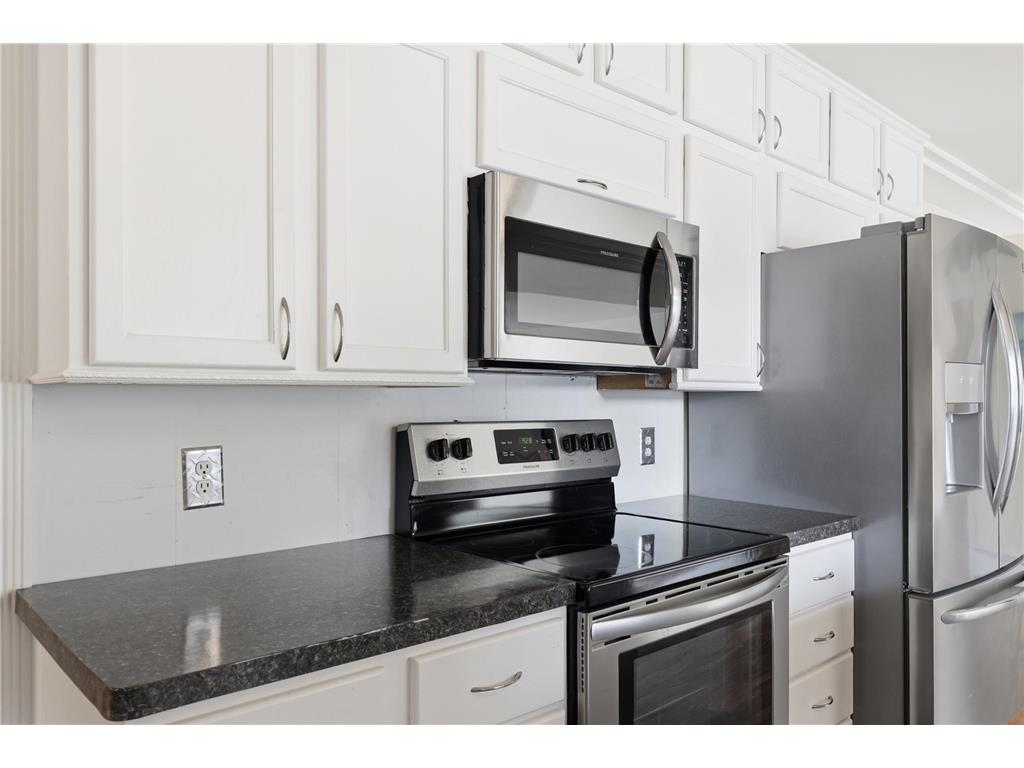 613 Monroe Street S Shakopee MN 55379 7056920 image12