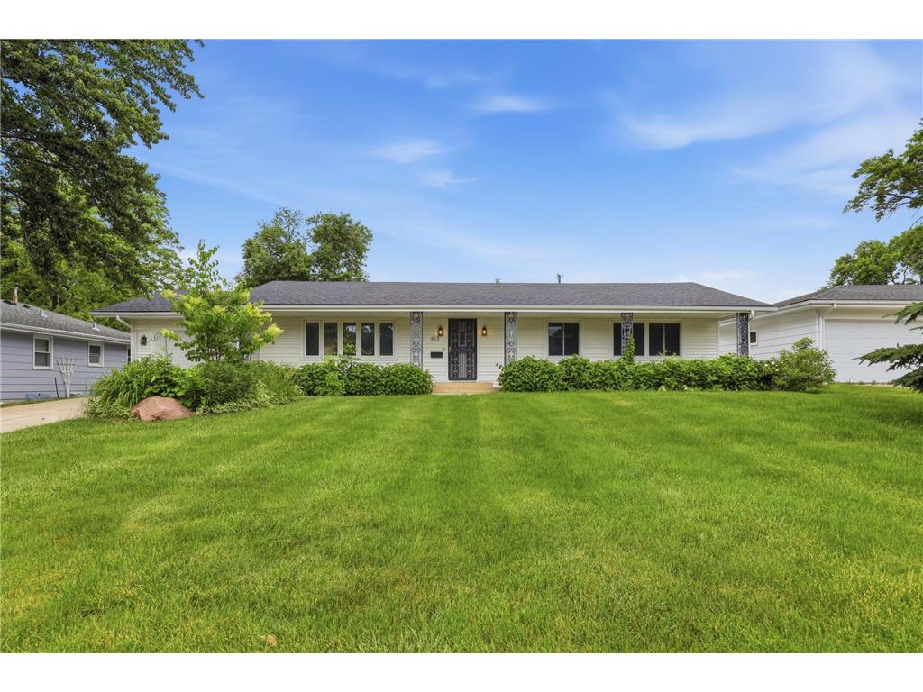613 Monroe Street S Shakopee MN 55379 7056920 image2
