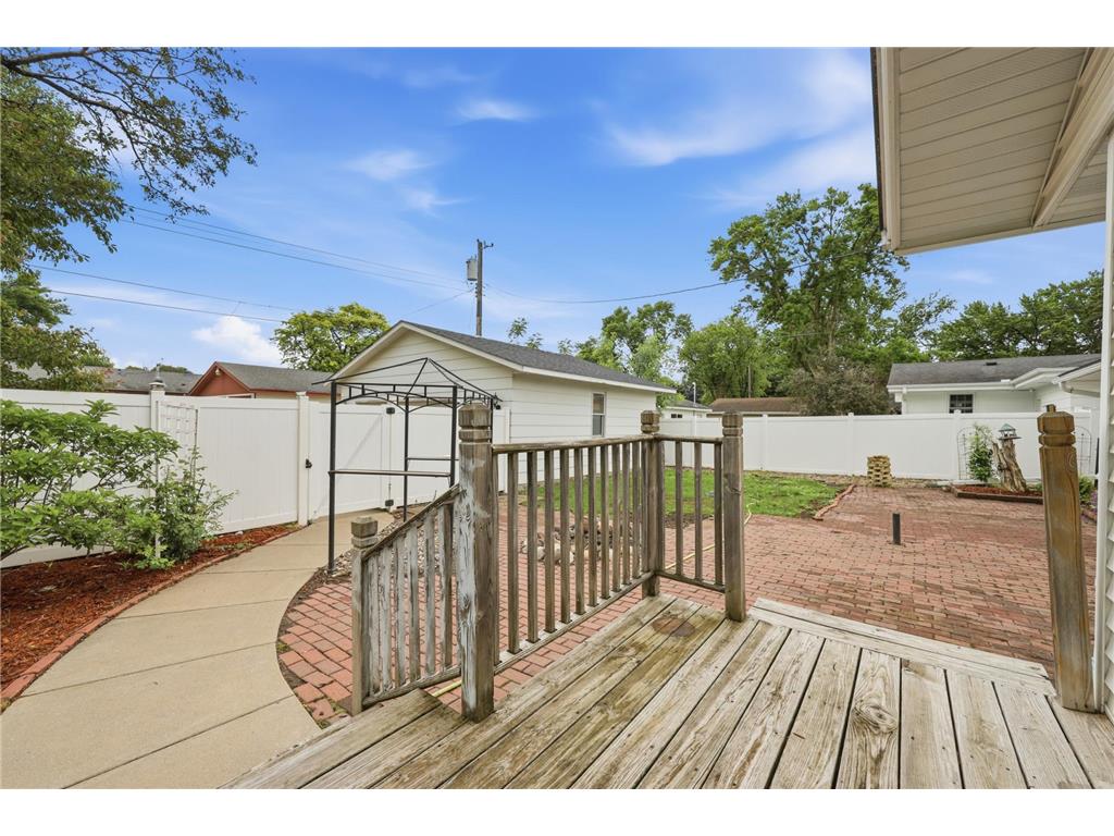 613 Monroe Street S Shakopee MN 55379 7056920 image30