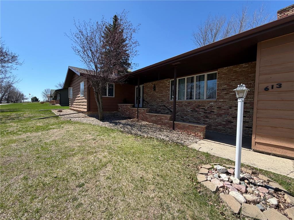 613 Pennsylvania Avenue Adrian MN 56110 7045568 image3