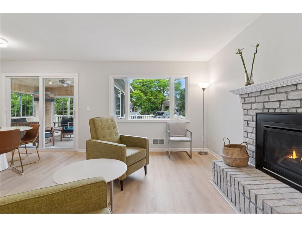 613 S Owasso Boulevard W Roseville MN 55113 - Owasso 6812291 image10