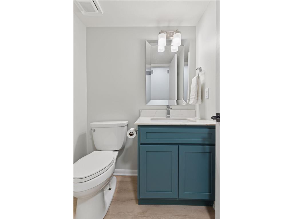 613 S Owasso Boulevard W Roseville MN 55113 - Owasso 6812291 image17