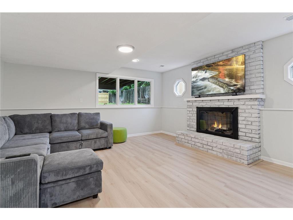 613 S Owasso Boulevard W Roseville MN 55113 - Owasso 6812291 image18