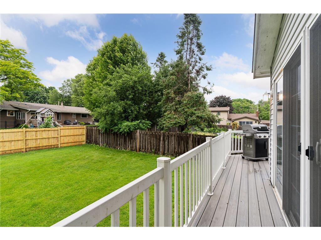 613 S Owasso Boulevard W Roseville MN 55113 - Owasso 6812291 image26