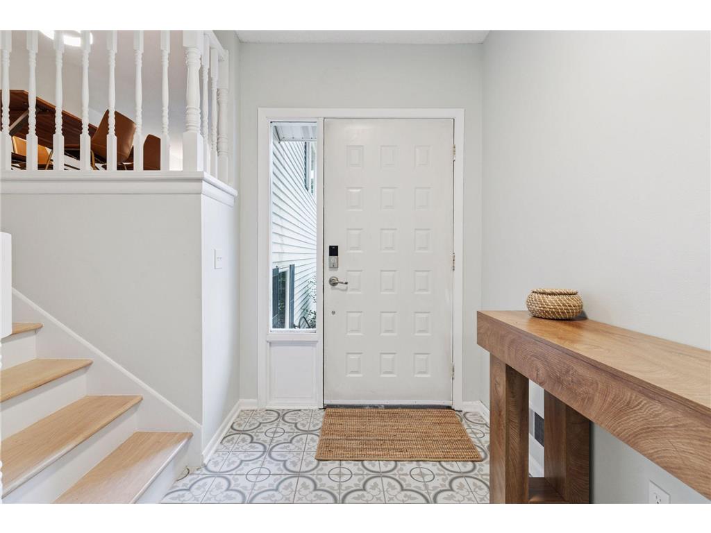 613 S Owasso Boulevard W Roseville MN 55113 - Owasso 6812291 image4