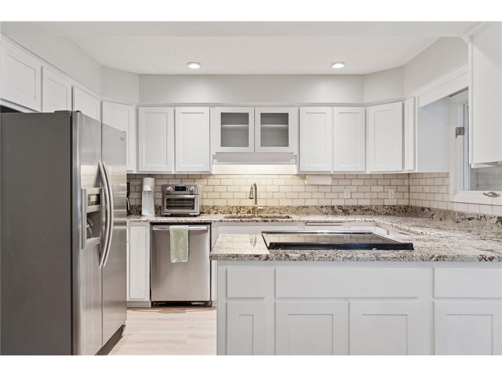 613 S Owasso Boulevard W Roseville MN 55113 - Owasso 6812291 image7