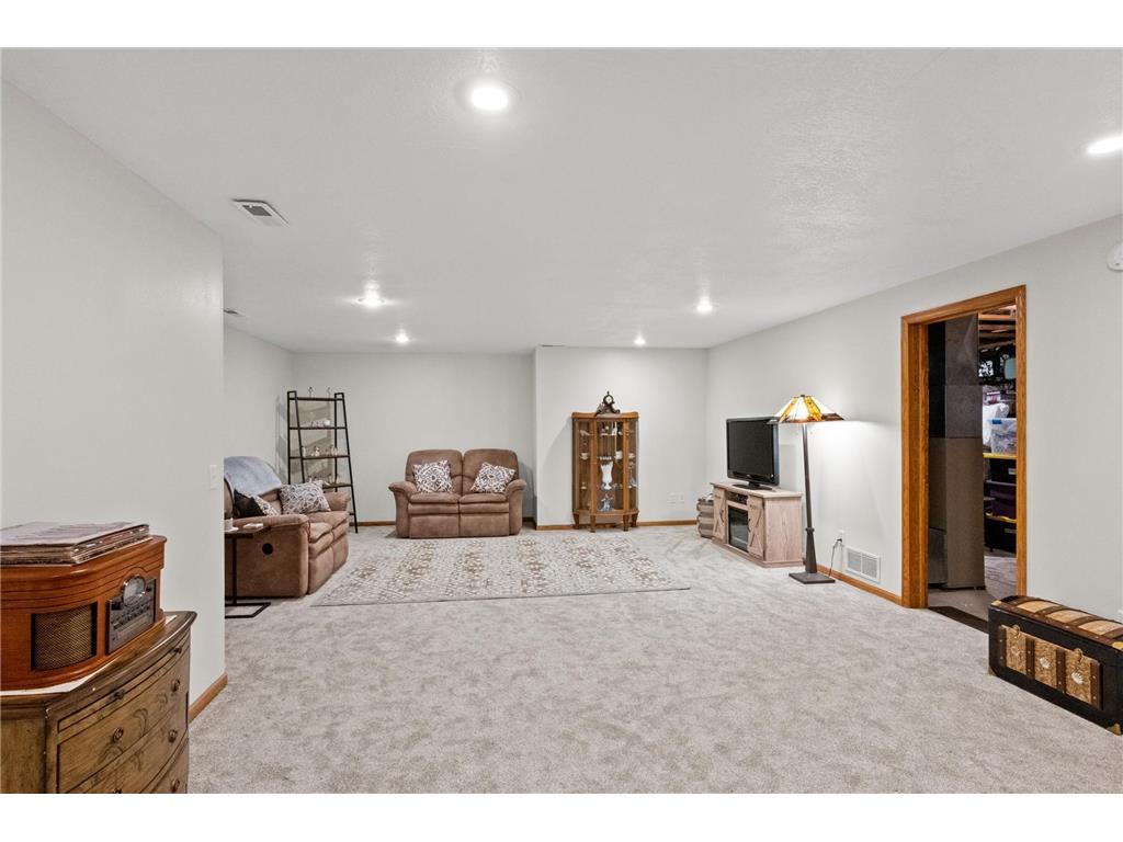 613 Temple Street Alexandria MN 56308 7043261 image21