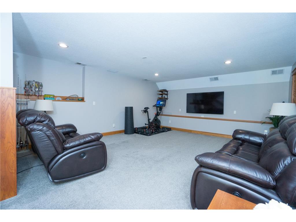 6130 Stillwater Boulevard N Oakdale MN 55128 7092756 image30