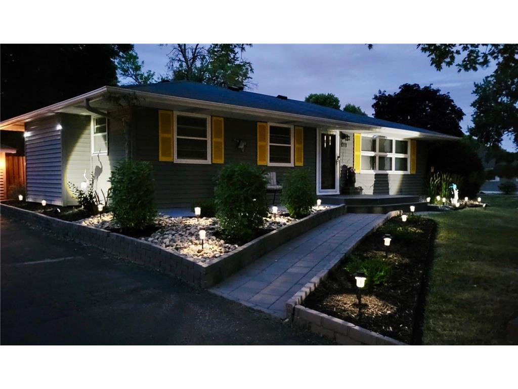 6131 Ensign Avenue N New Hope MN 55428 6401859 image1